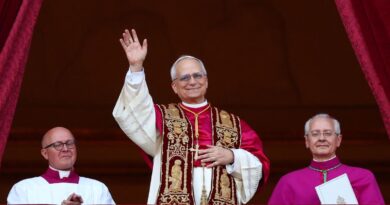 Habemus Papam: Robert Francis Prevost é anunciado como o novo Papa Leão XIV