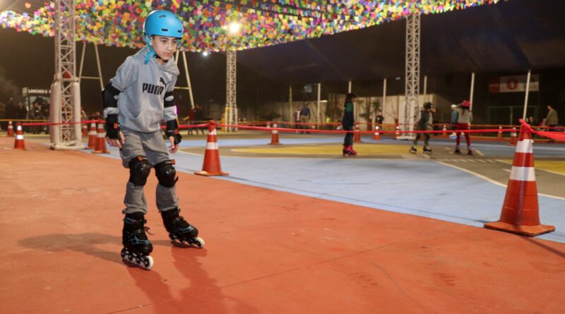 “Patins na Tenda” agita o feriado em Ribeirão Pires