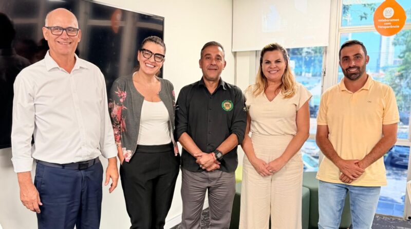 Ribeirão Pires e Sabesp discutem ampliação de programas sociais e demandas de infraestrutura