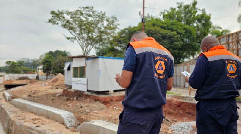 Defesa Civil do Estado vistoria obras da Vila do Doce e valida andamento dentro do cronograma