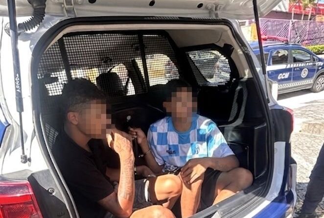 GCM de Mauá prende autores de roubo a estudante em área escolar