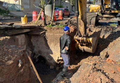Obras avançam para etapa final de pavimentação na Avenida Flórida, no Jardim Santista