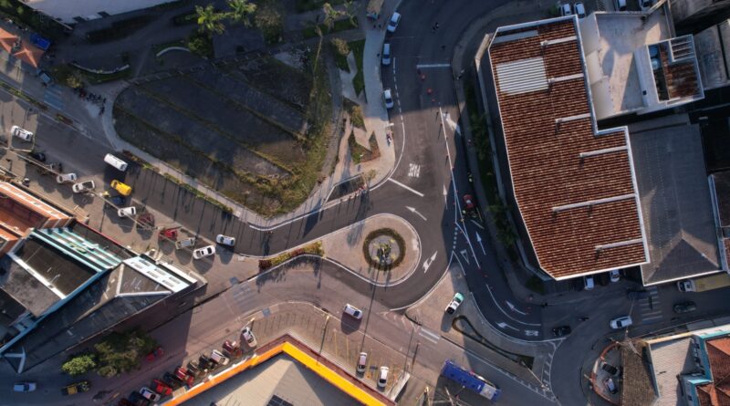 Em Ribeirão Pires, Rua Euclides da Cunha inicia operação em mão dupla