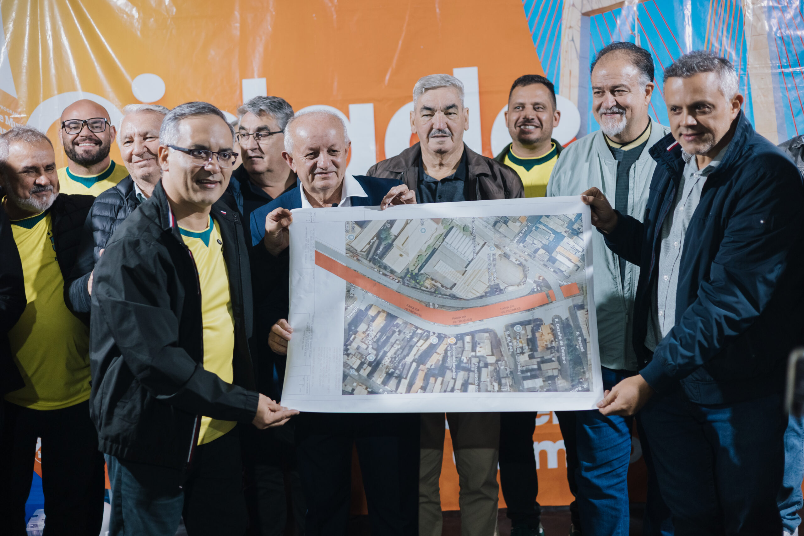 Nova obra viária de São Bernardo entre as ruas do Oleoduto e da Comunidade, na Vila São Pedro, celebra aniversário de 39 anos do bairro 