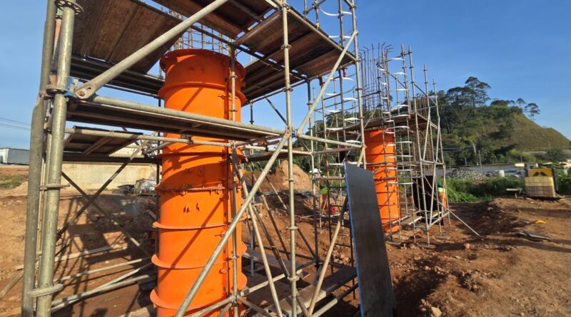 Obras do viaduto estaiado avançam com execução dos pilares de sustentação da estrutura