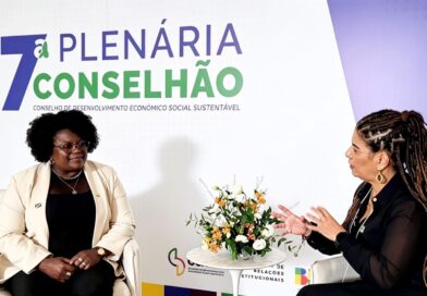 Vice-prefeita de Rio Grande da Serra apresenta modelo regional antirracista para o Governo Federal