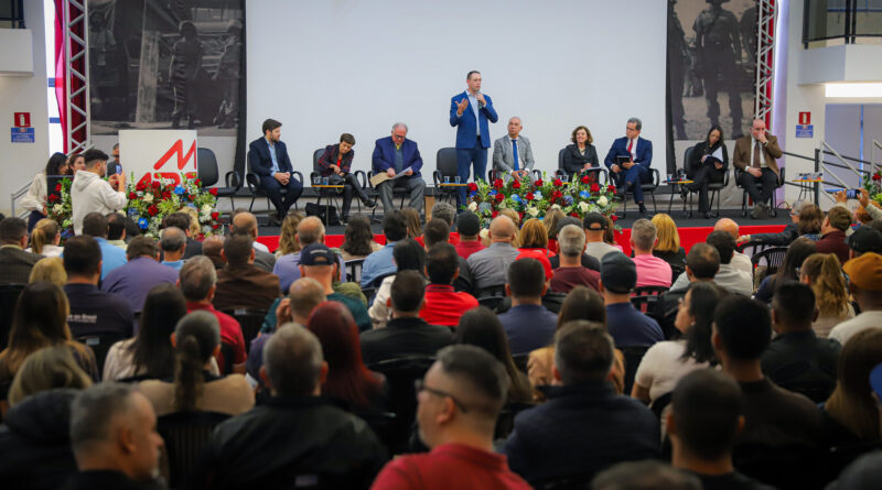 Metalúrgicos do ABC e TST realizam encontro visando o fortalecimento da negociação coletiva