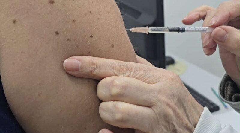 Mais de 800 doses de vacinas foram aplicadas no Dia D de Multivacinação em Rio Grande da Serra