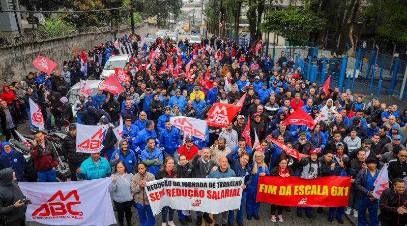 Metalúrgicos do ABC intensificam mobilização pela campanha salarial e pelo fim da escala 6×1