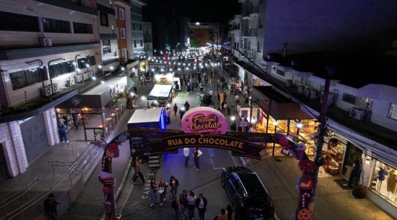 Festival do Chocolate valoriza diversidade de artistas no segundo fim de semana em Ribeirão Pires