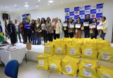 UBSs de Mauá recebem kits de saúde mental do Rotary