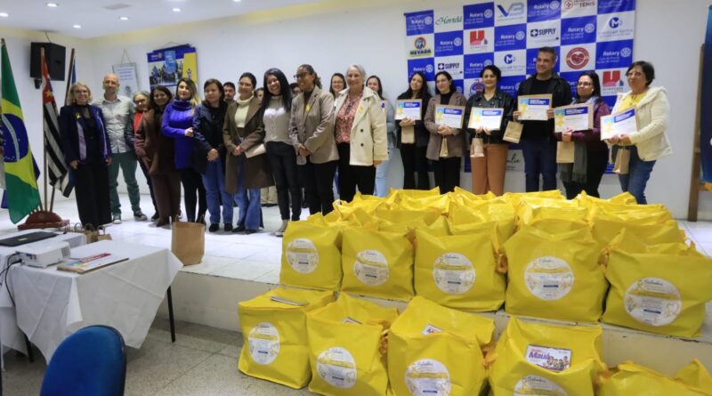 UBSs de Mauá recebem kits de saúde mental do Rotary