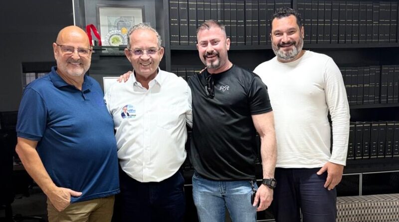 Luiz Zacarias debate fortalecimento do comércio e geração de empregos em encontro com Sindicato dos Comerciários de Santo André