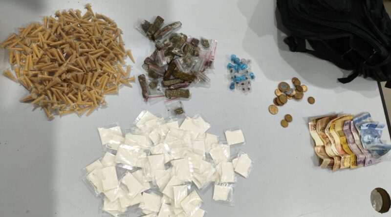 Polícia Militar apreende drogas e prende homem por tráfico em Mauá.