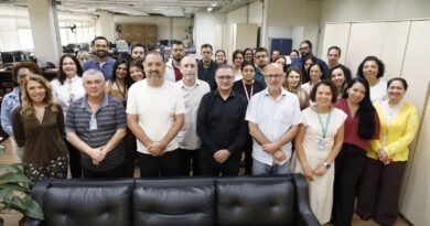 Prefeito Marcelo Oliveira reúne equipe de Finanças para celebrar resultado histórico